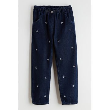 Blugi cu funde brodate si talie elastica - Alb/Albastru ultramarin