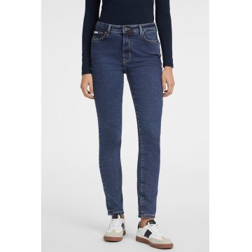 Blugi skinny cu detaliu logo - Albastru