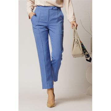 Pantaloni DY Fashion albastri conici din stofa cu nasturi imbracati